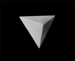Геом.фигура Правильная пирамида, h=19 см, Экорше, артикул 30-308
